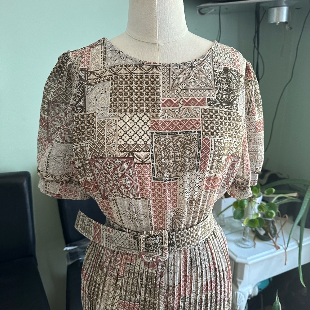 Jumpsuit - Picture 5 of 7